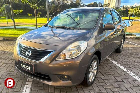 NISSAN VERSA 1.6 16V FLEX SL 4P MANUAL NISSAN VERSA 1.6 16V FLEX SL 4P MANUAL